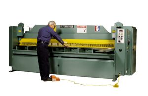 Betenbender 230V Three Phase 1/4" Hydraulic Shear 4' Bed
