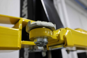 Challenger CL10AV3 QC Series Quick Cycle ALI Versymmetric Adjustable 2 Post Lift 10,000 lbs. - Image 3