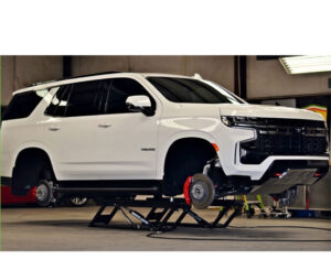 QuickJack™ 8000TLX Extended-Length Portable Truck & SUV Lift - Image 8